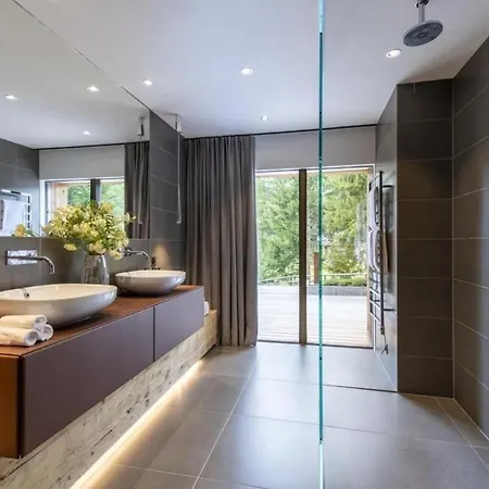 Шале Luxury Truly At The Pinnacle Of Luxurious Mountain *